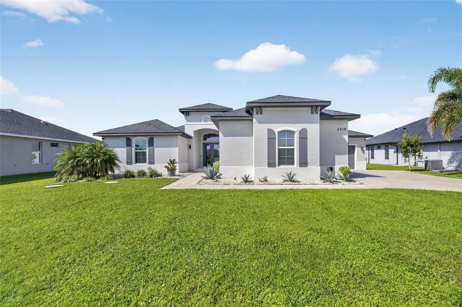 Property photo for 5218 LAKE VENICE DRIVE, Wimauma, FL