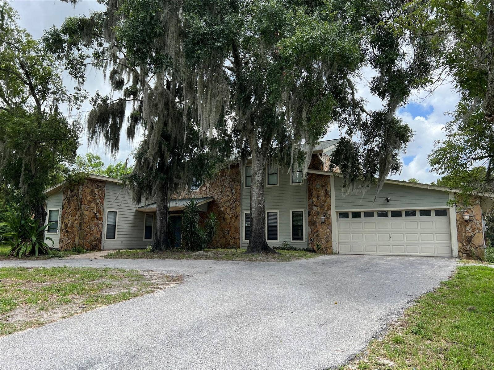 8015 SYCAMORE DRIVE, New Port Richey, FL 34654 8015 SYCAMORE DRIVE, New Port Richey, FL 34654