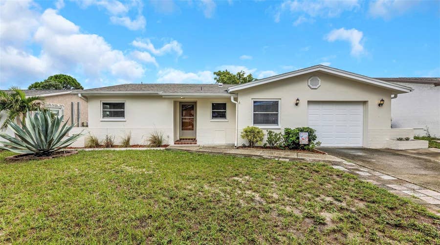 Property photo for 952 WICKS DRIVE, Palm Harbor, FL
