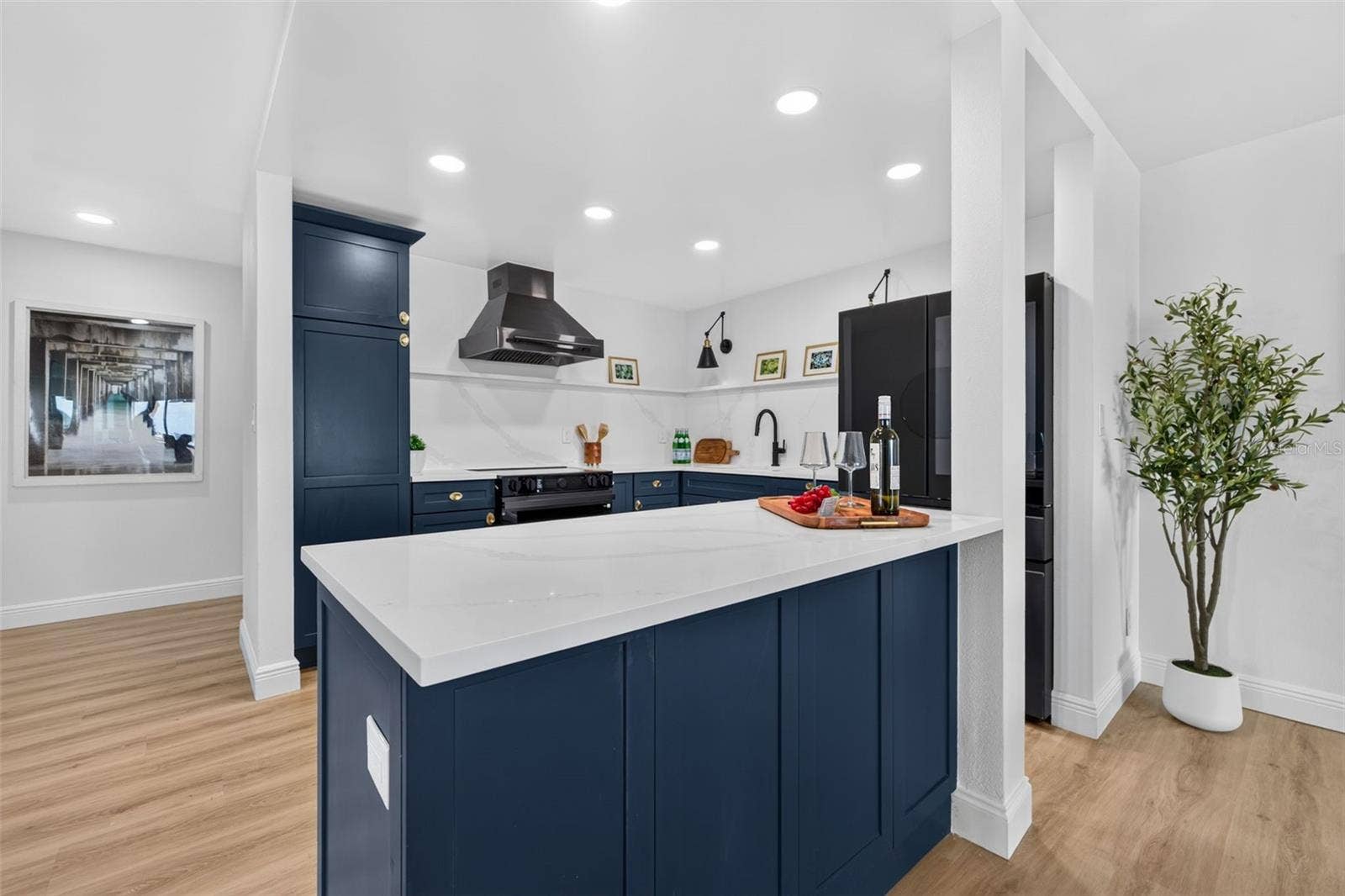 855 BAYWAY BOULEVARD, #503, Clearwater Beach, FL 33767 Kitchen
