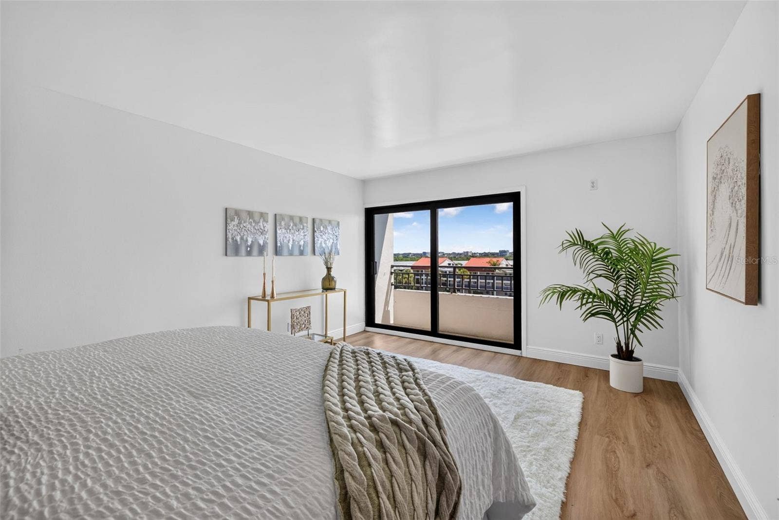 855 BAYWAY BOULEVARD, #503, Clearwater Beach, FL 33767 Primary Bedroom