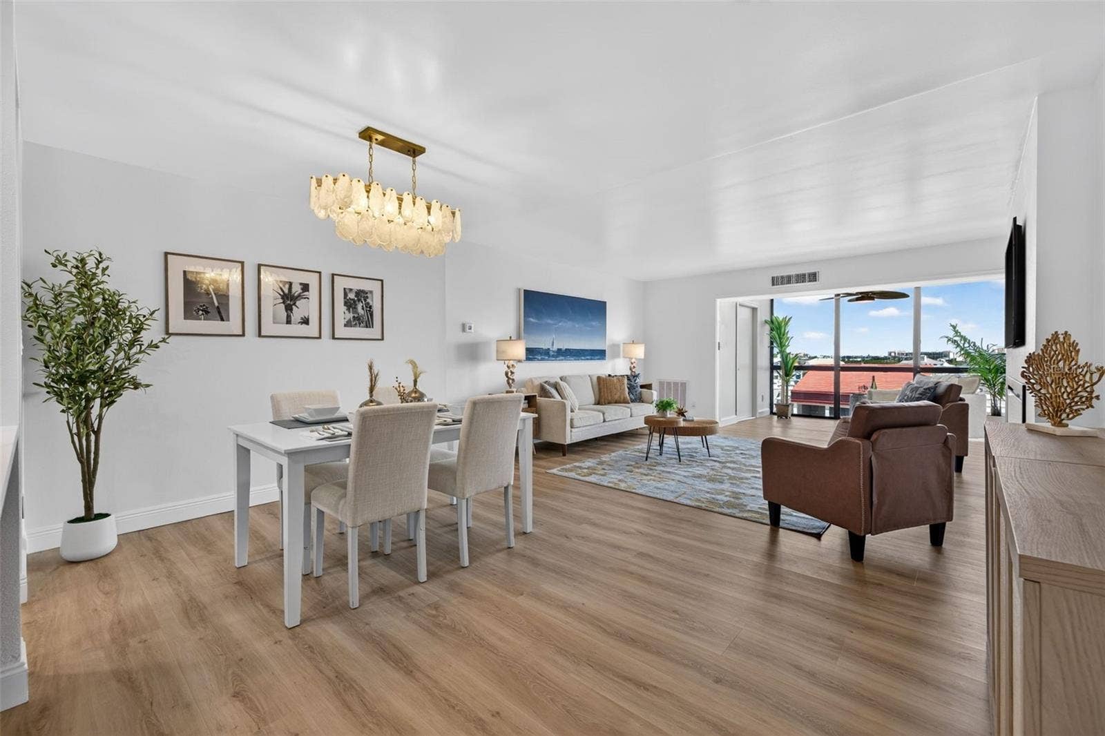 855 BAYWAY BOULEVARD, #503, Clearwater Beach, FL 33767 Dining Room