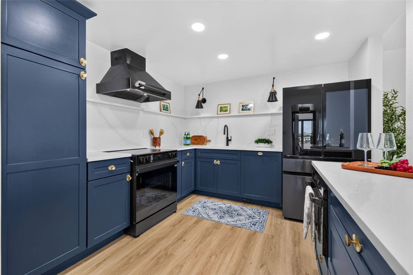 855 BAYWAY BOULEVARD, #503, Clearwater Beach, FL 33767 Kitchen