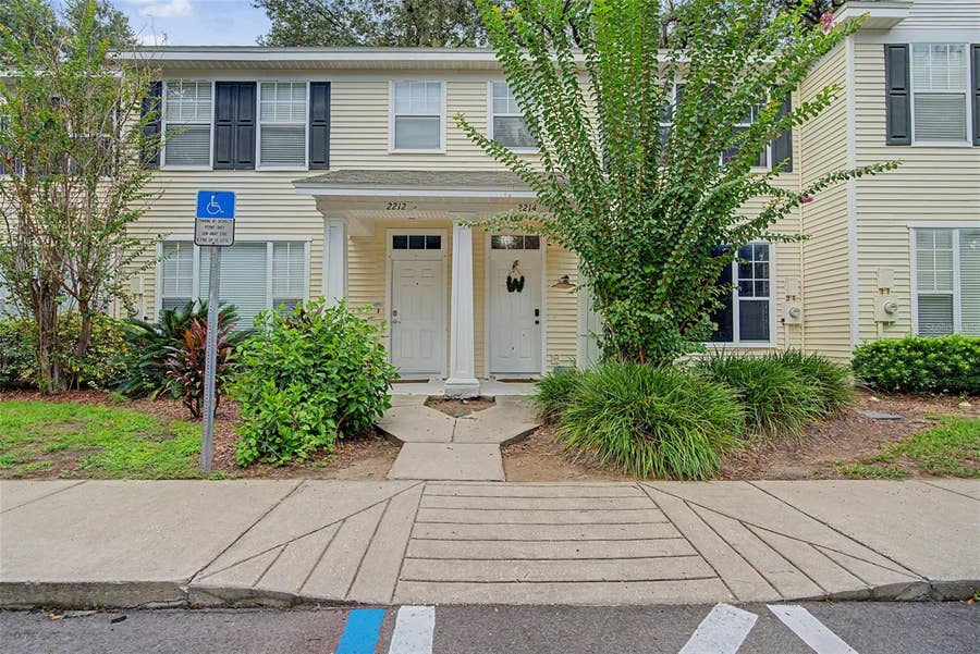 Property photo for 2214 GOLDEN OAK LANE, Valrico, FL