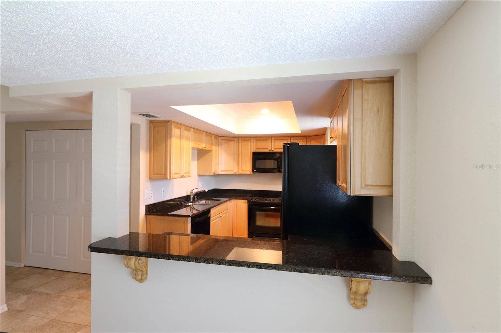 Kitchen Pass-thru