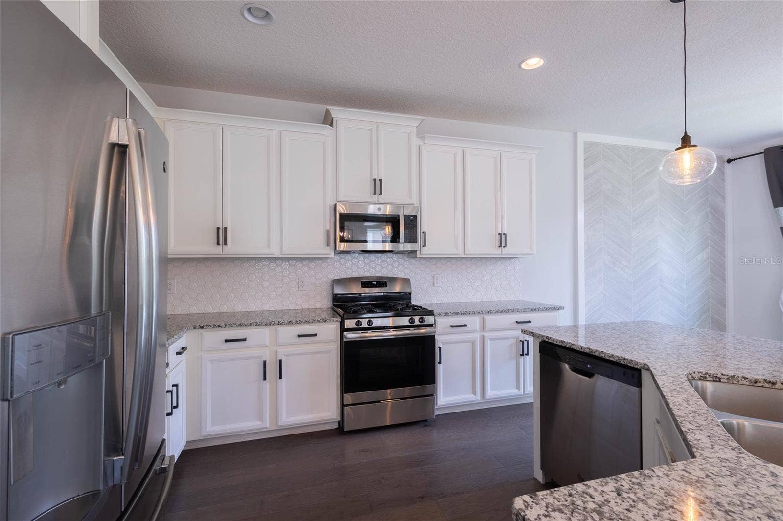 7214 PARADISO DRIVE, Apollo Beach, FL 33572 7214 PARADISO DRIVE, Apollo Beach, FL 33572