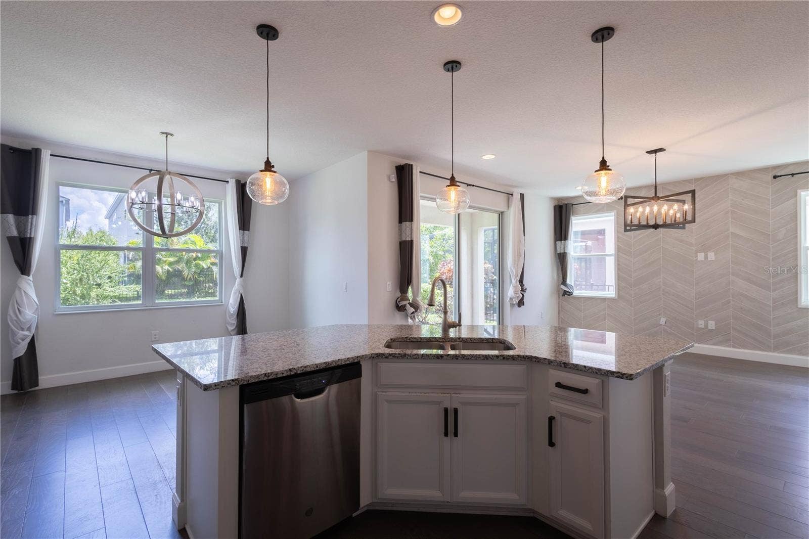 7214 PARADISO DRIVE, Apollo Beach, FL 33572 7214 PARADISO DRIVE, Apollo Beach, FL 33572