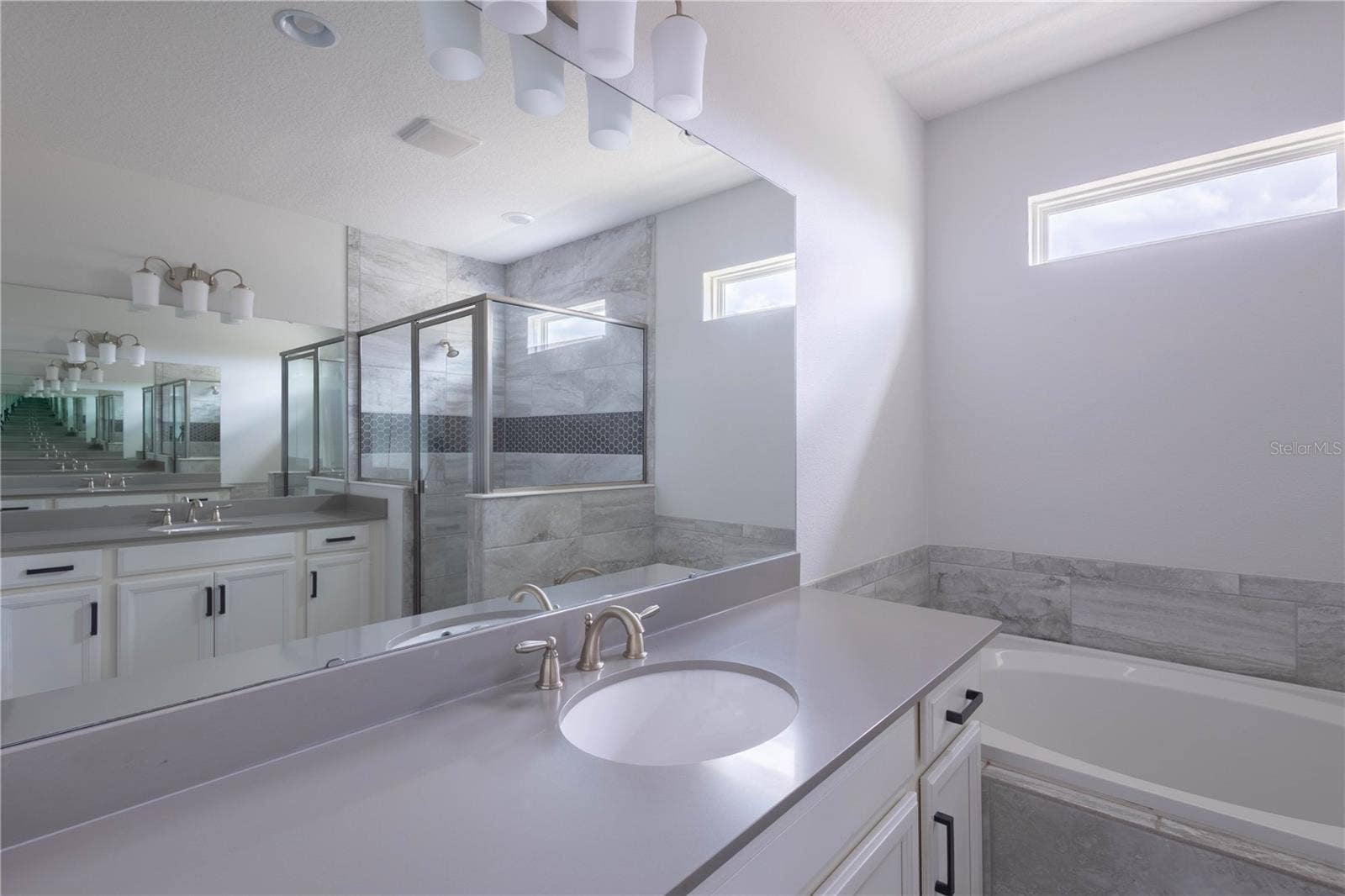 7214 PARADISO DRIVE, Apollo Beach, FL 33572 7214 PARADISO DRIVE, Apollo Beach, FL 33572