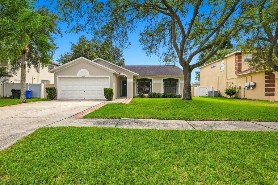 Property photo for 1307 FLAXWOOD AVENUE, Brandon, FL