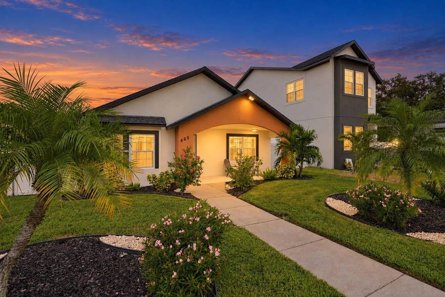 Property photo for 625 FOLSOM STREET S, St Petersburg, FL