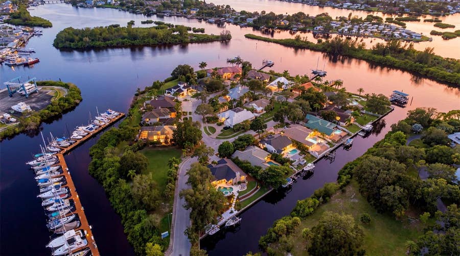 Property photo for 1102 MARINA DRIVE, Tarpon Springs, FL