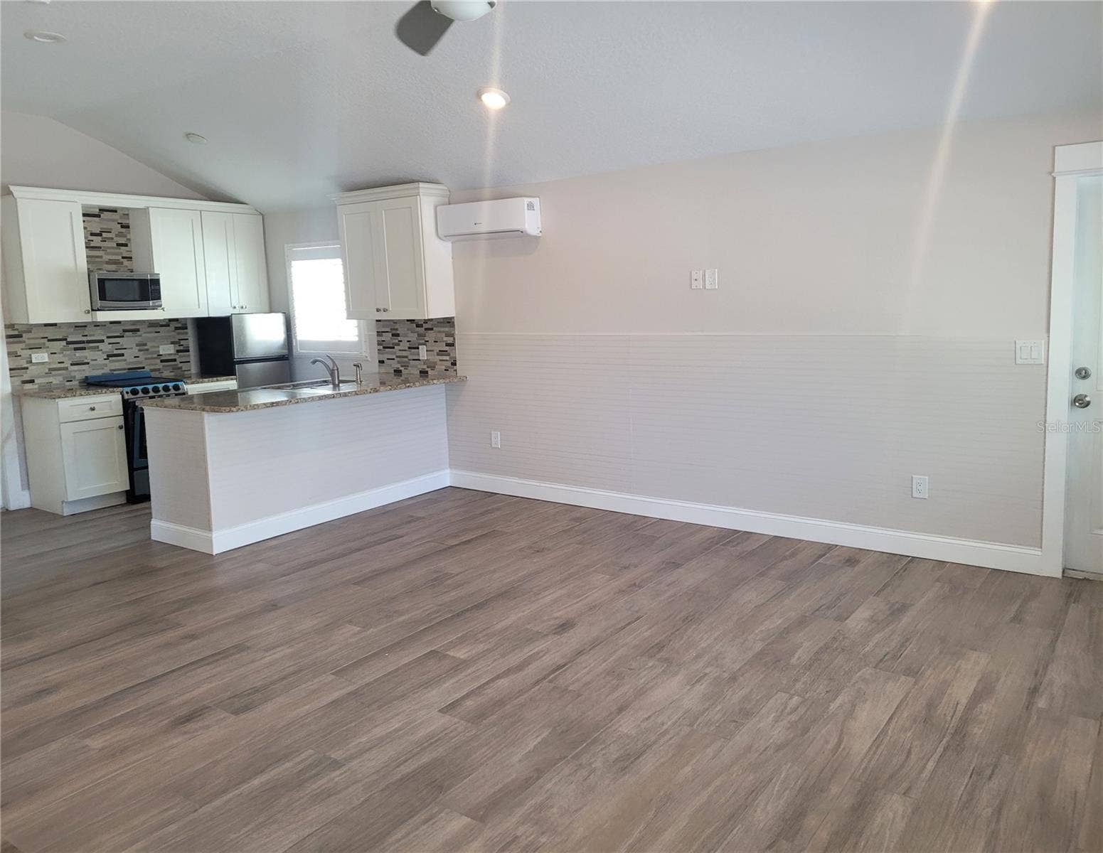 12217 1/2 SUNSHINE LANE, Treasure Island, FL 33706