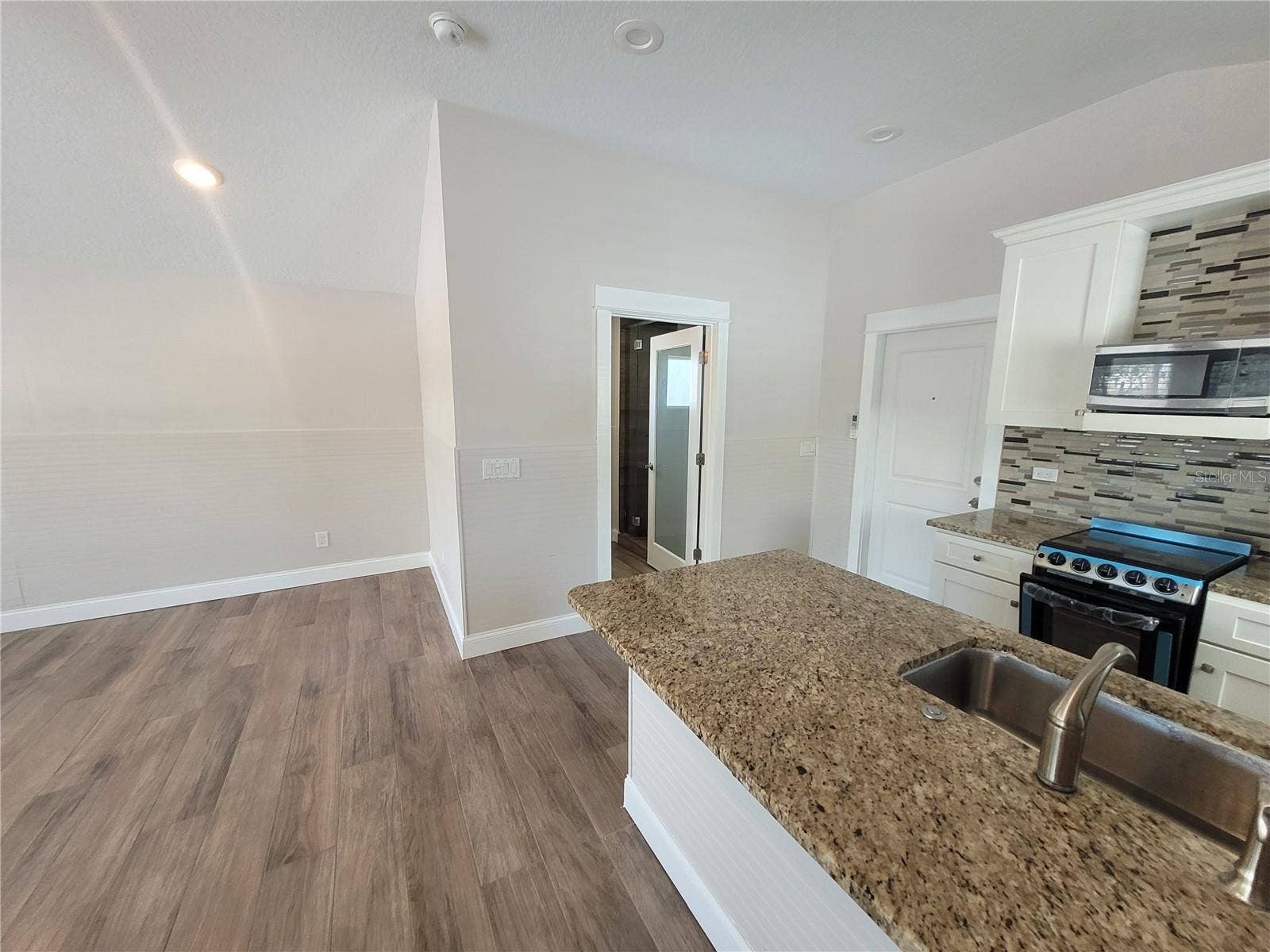 12217 1/2 SUNSHINE LANE, Treasure Island, FL 33706