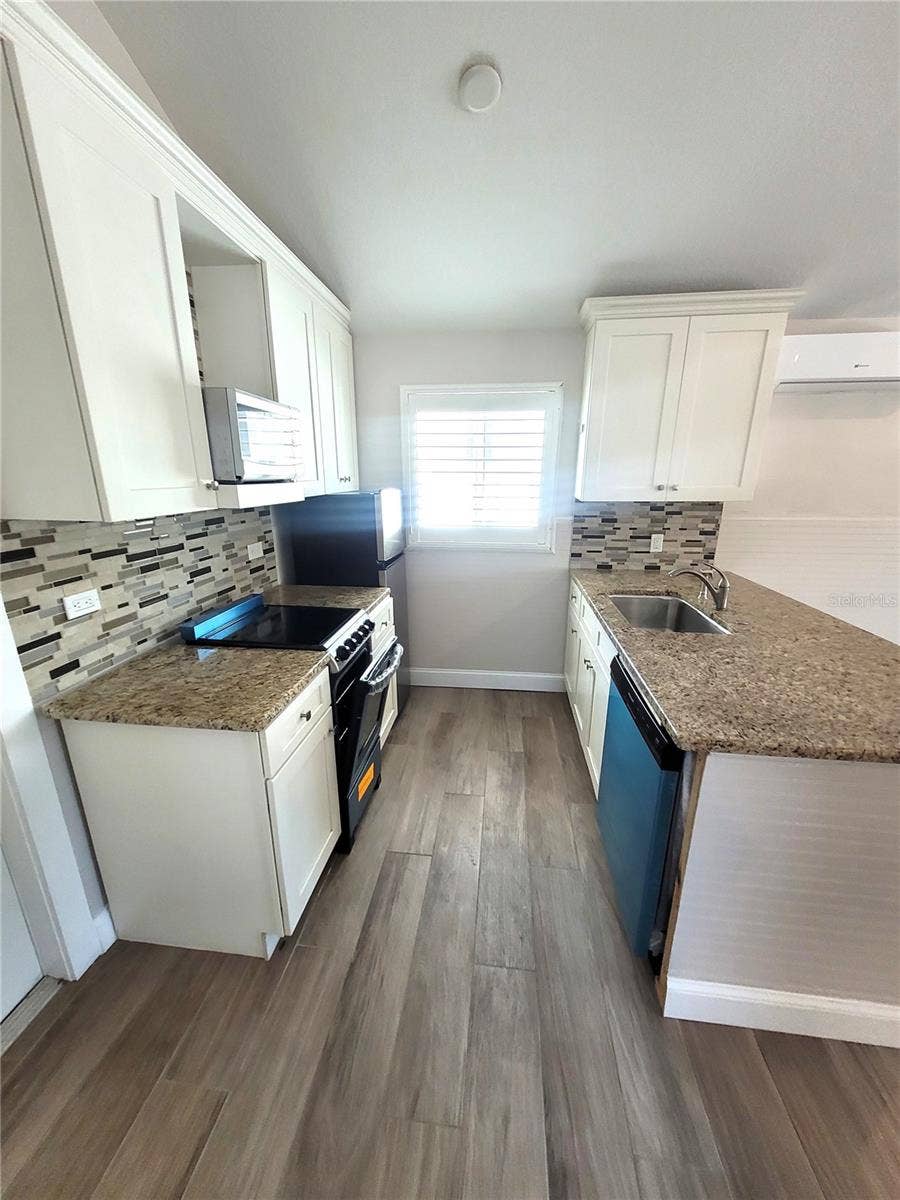 12217 1/2 SUNSHINE LANE, Treasure Island, FL 33706