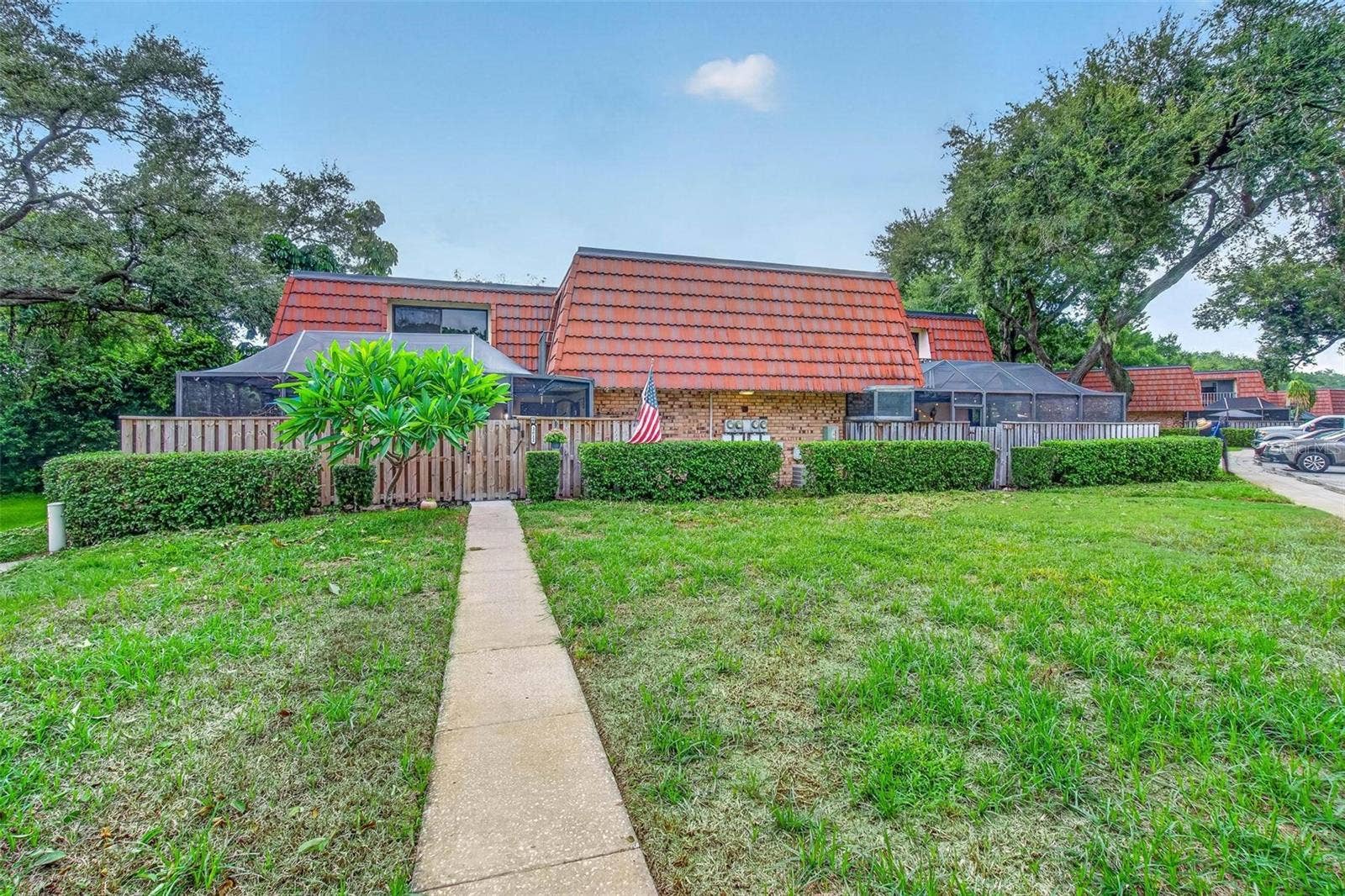 2612 6TH COURT, Palm Harbor, FL 34684 2612 6TH COURT, Palm Harbor, FL 34684