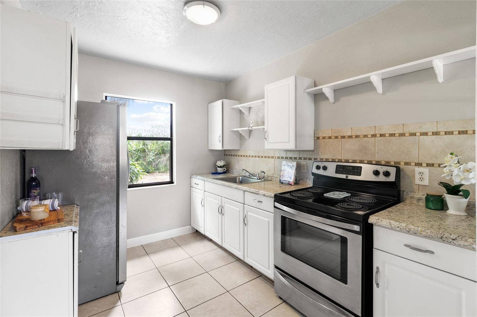 5410 14TH AVENUE S, Gulfport, FL 33707 Nice kitchen with appliances included!
