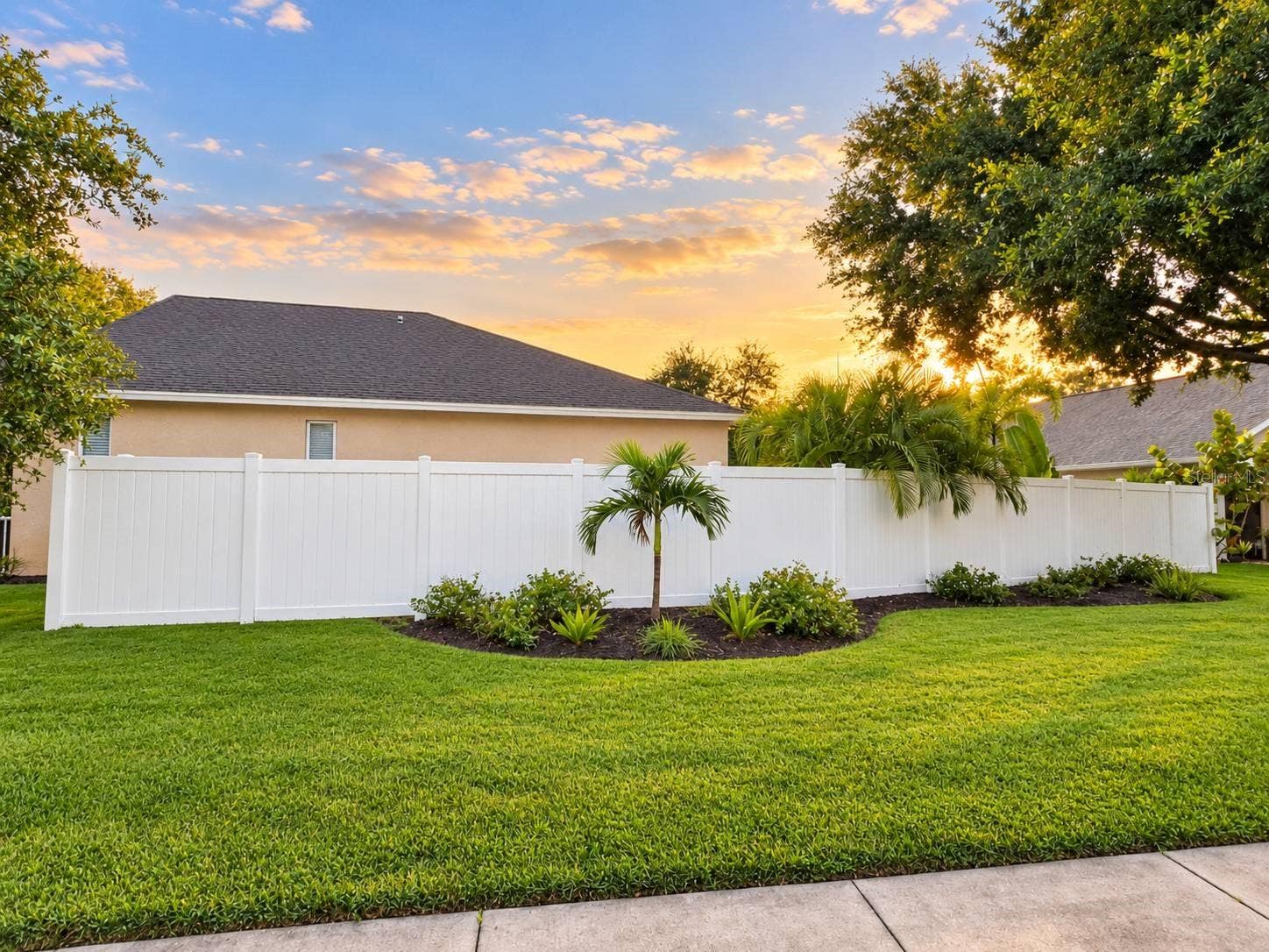 3328 70TH COURT E, Palmetto, FL 34221 3328 70TH COURT E, Palmetto, FL 34221