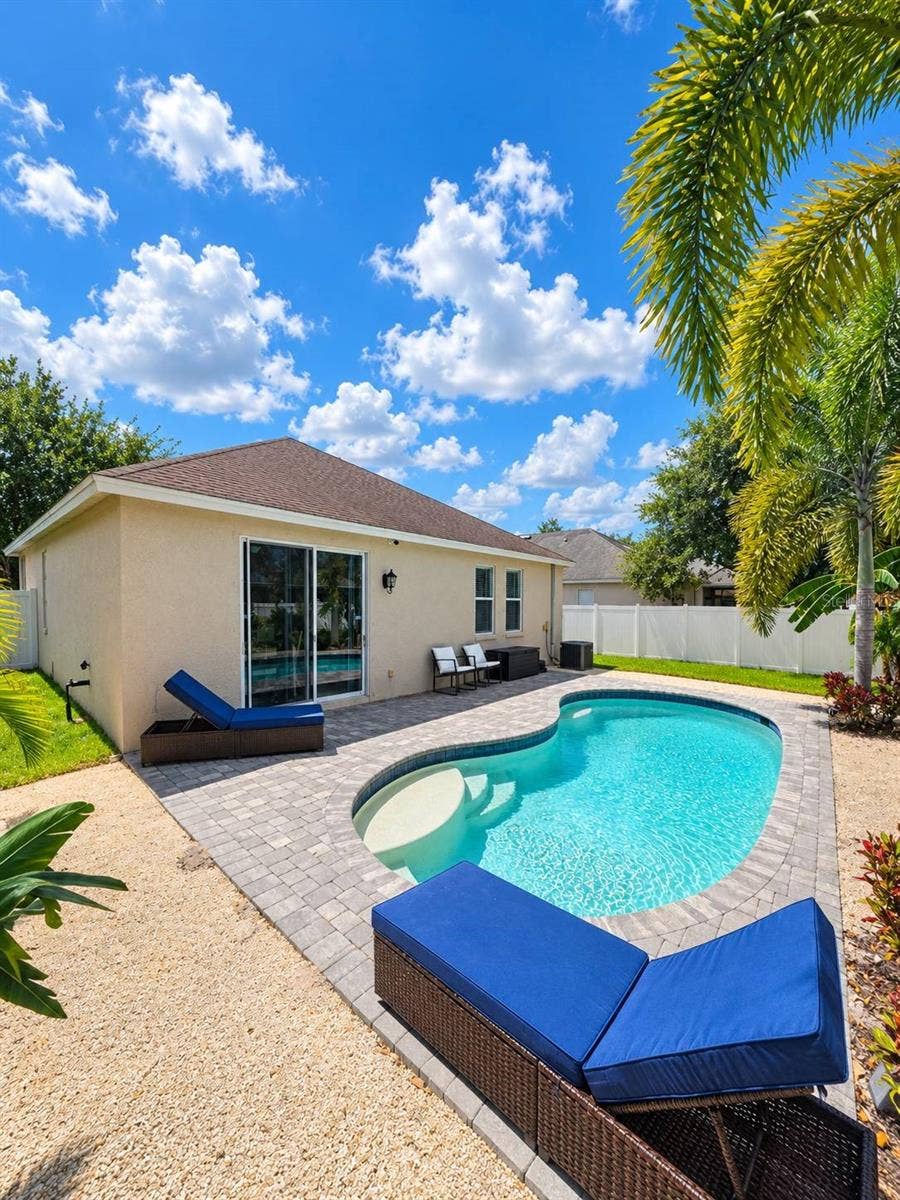 3328 70TH COURT E, Palmetto, FL 34221 3328 70TH COURT E, Palmetto, FL 34221