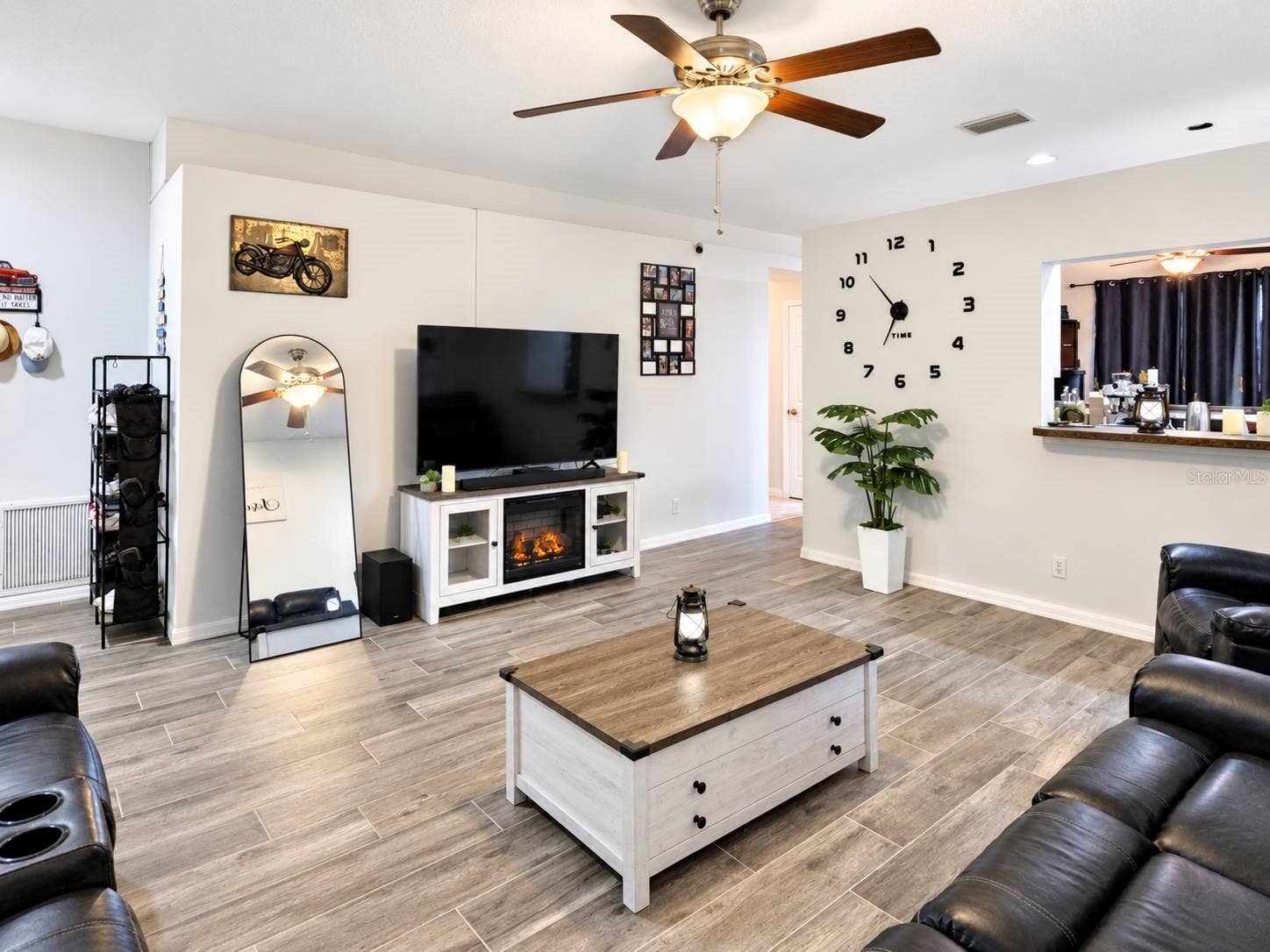 3328 70TH COURT E, Palmetto, FL 34221 3328 70TH COURT E, Palmetto, FL 34221