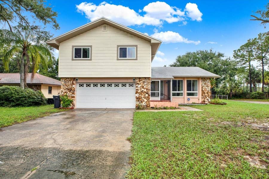 Property photo for 5527 PENTAIL CIRCLE, Tampa, FL