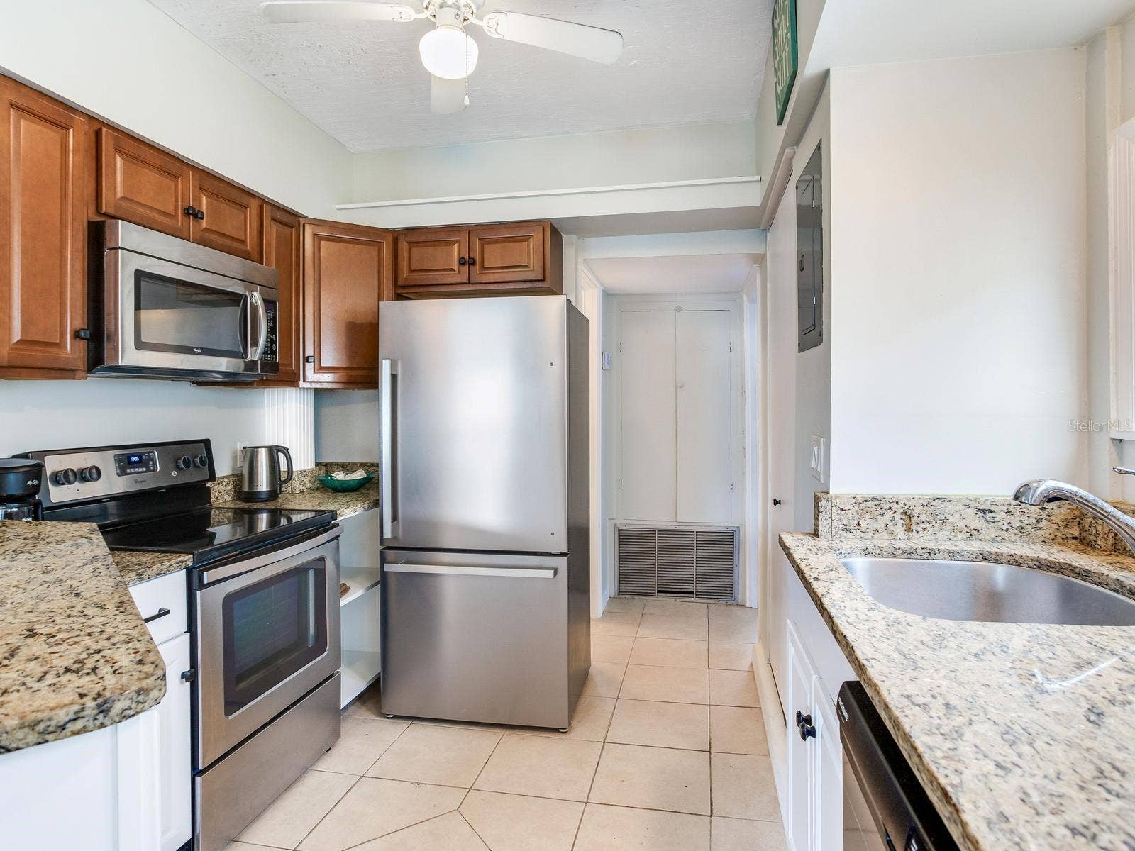 120 93RD AVENUE, Treasure Island, FL 33706 Kitchen