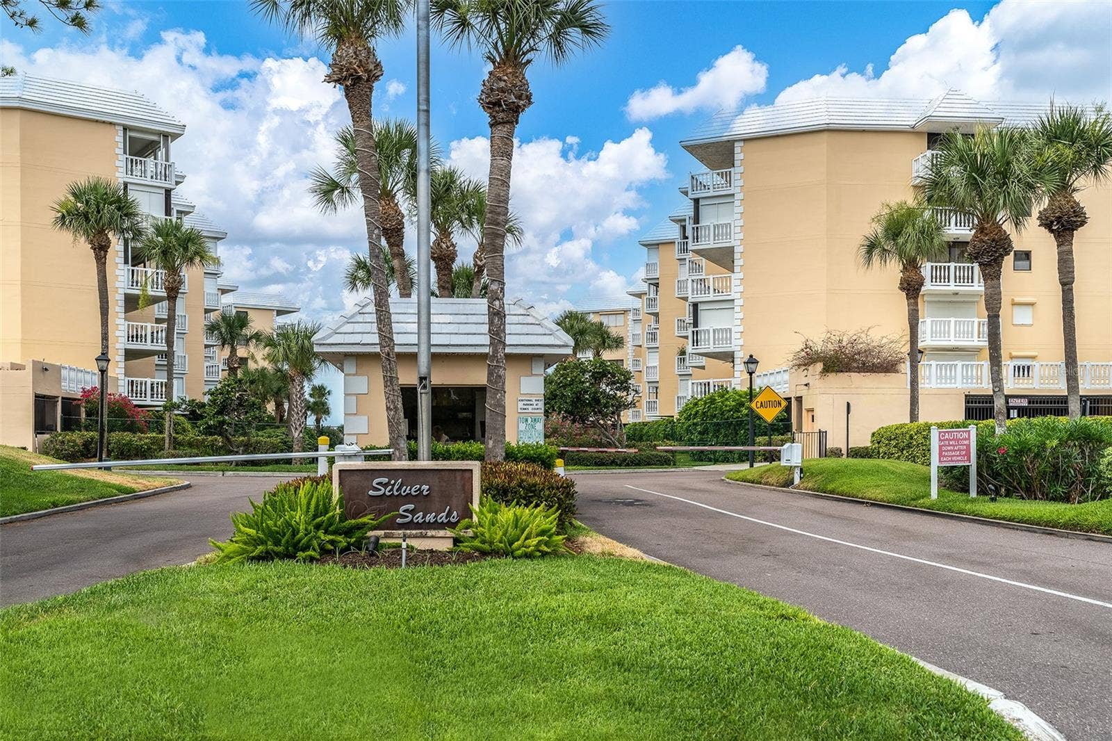 6500 SUNSET WAY, #308, St Pete Beach, FL 33706 6500 SUNSET WAY, #308, St Pete Beach, FL 33706