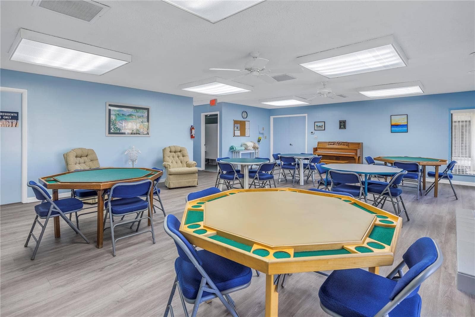 2529 OAKLEAF LANE, #30C, Clearwater, FL 33763 Clubhouse Card Area