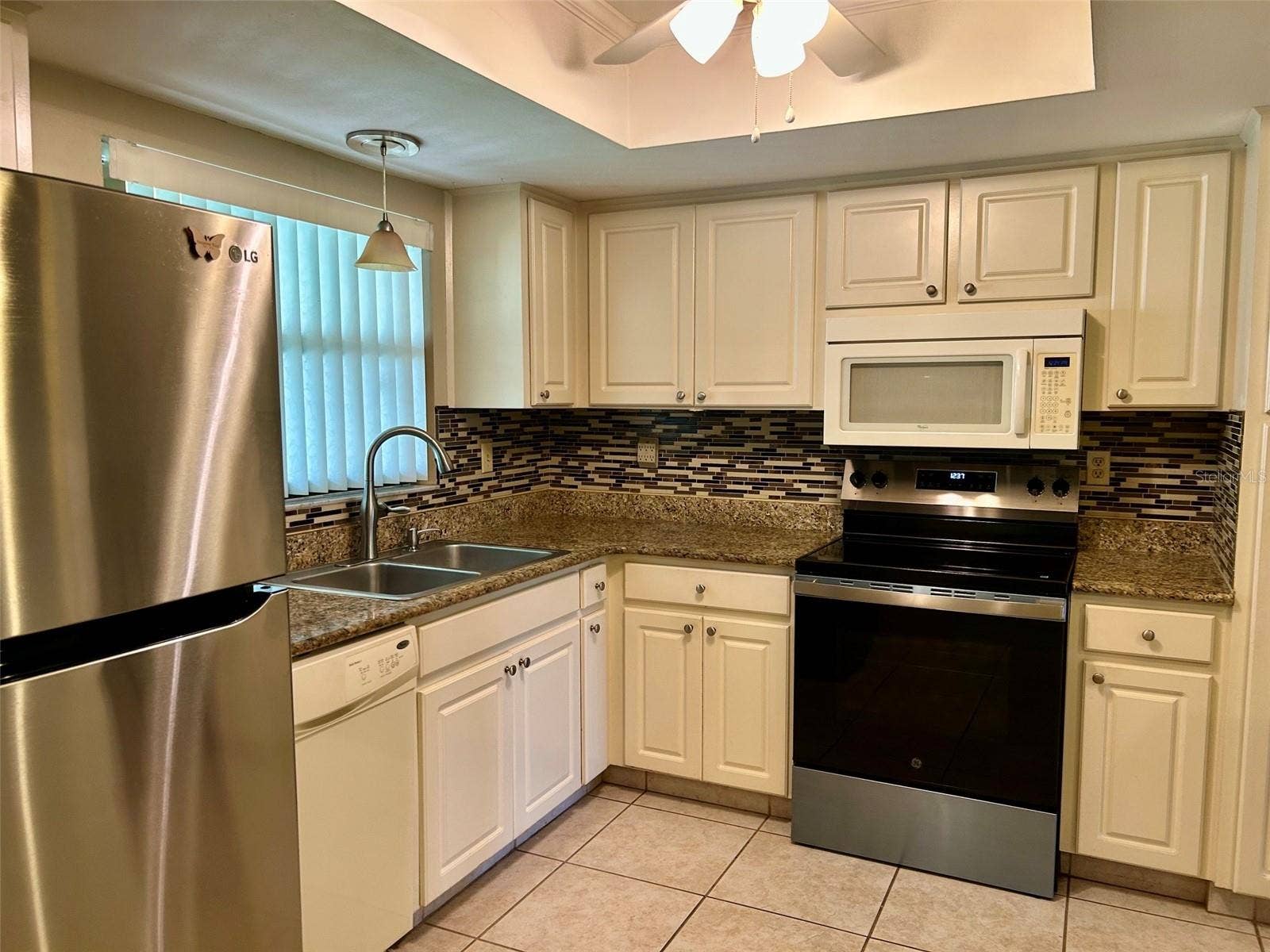 2529 OAKLEAF LANE, #30C, Clearwater, FL 33763 Kitchen