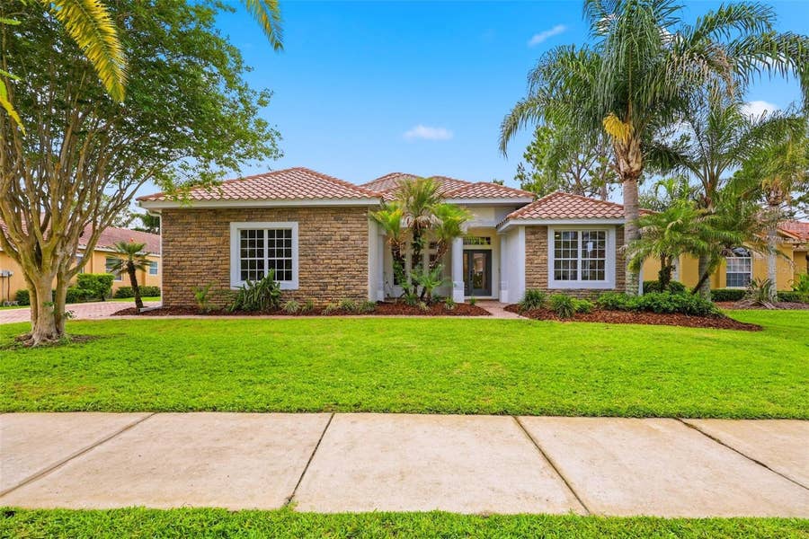 Property photo for 10534 BERMUDA ISLE DRIVE, Tampa, FL