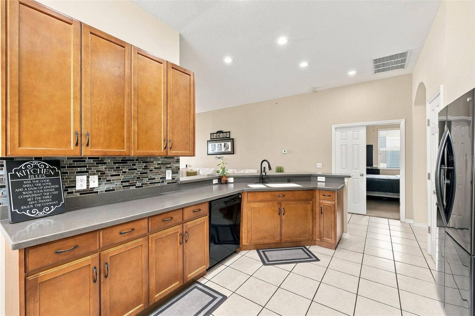 35136 DEERFIELD OAKS DRIVE, Zephyrhills, FL 33541 35136 DEERFIELD OAKS DRIVE, Zephyrhills, FL 33541