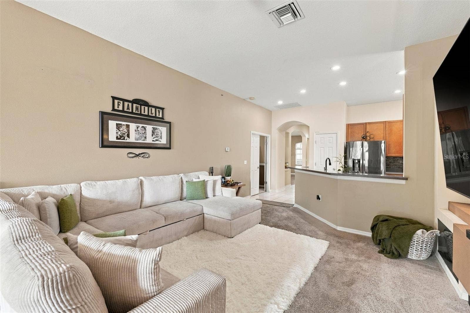 35136 DEERFIELD OAKS DRIVE, Zephyrhills, FL 33541 35136 DEERFIELD OAKS DRIVE, Zephyrhills, FL 33541