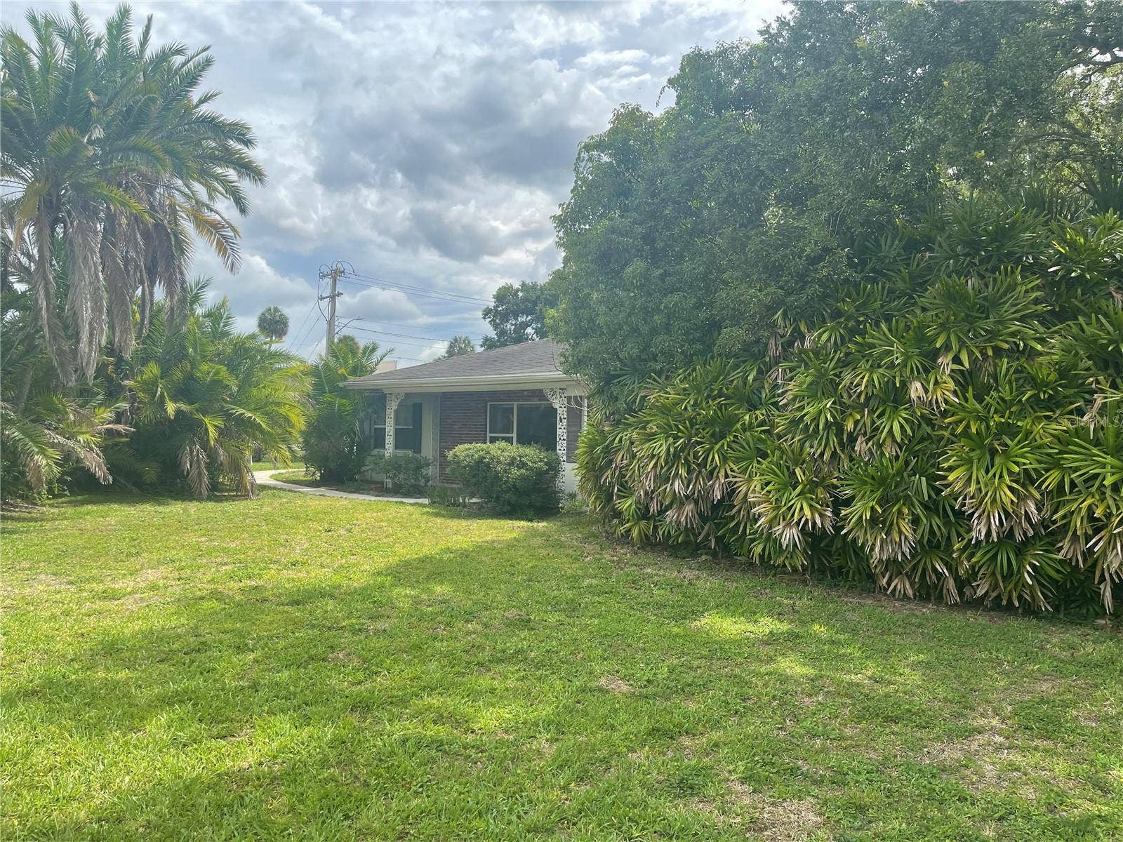 225 LAKE HOLLINGSWORTH DRIVE, Lakeland, FL 33803 225 LAKE HOLLINGSWORTH DRIVE, Lakeland, FL 33803