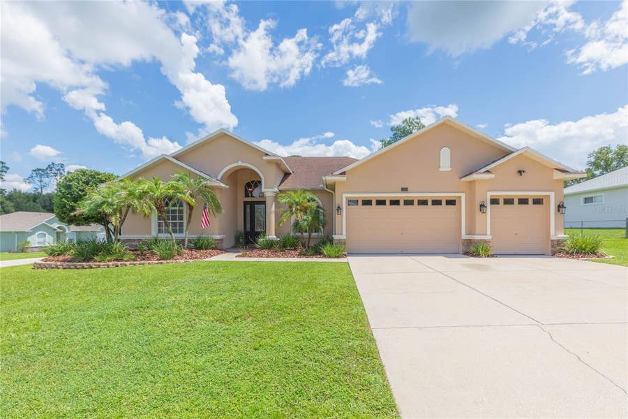 Property photo for 11544 PINE HOLLOW WAY, Dade City, FL