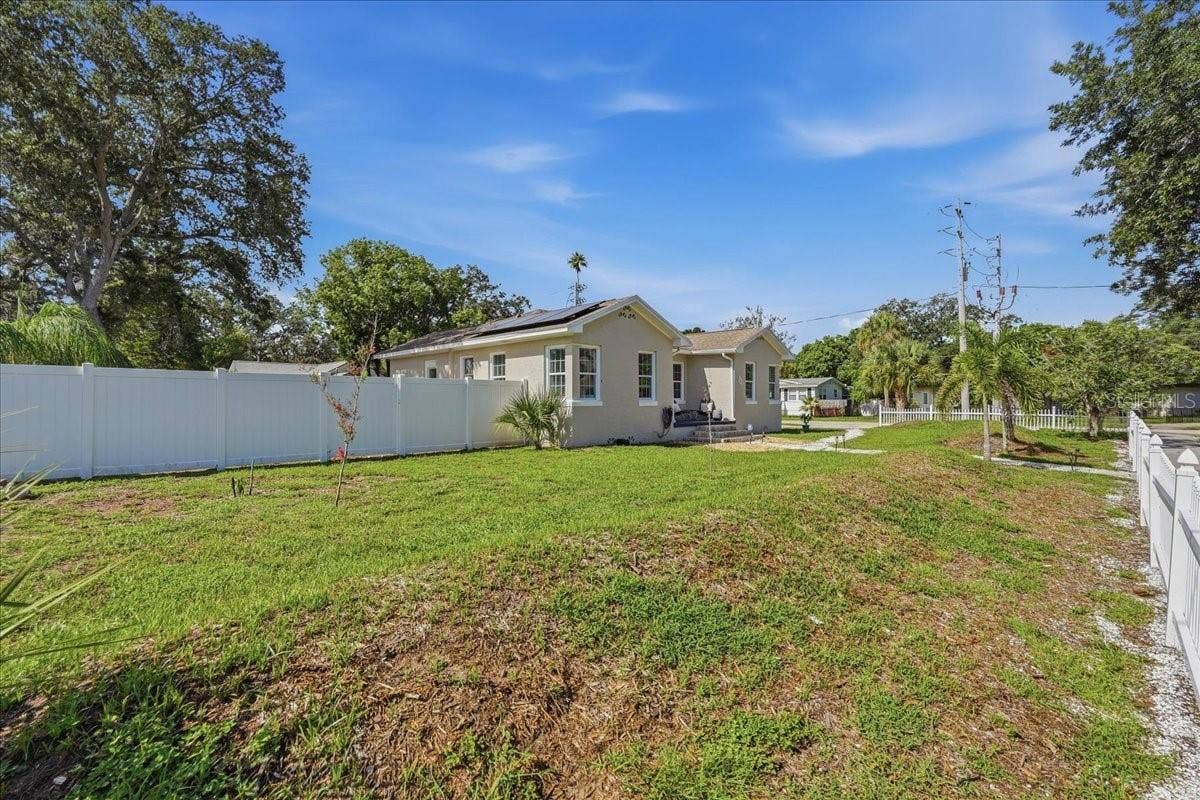 1161 SEDEEVA STREET, Clearwater, FL 33755 1161 SEDEEVA STREET, Clearwater, FL 33755