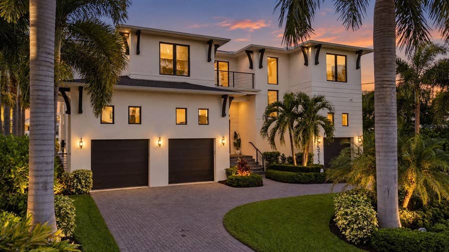 Property photo for 5215 W NEPTUNE WAY, Tampa, FL