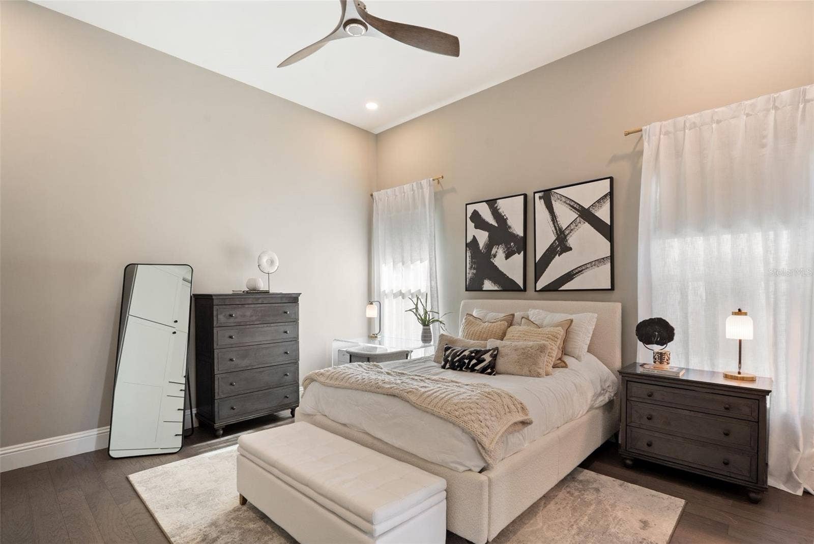5215 W NEPTUNE WAY, Tampa, FL 33609