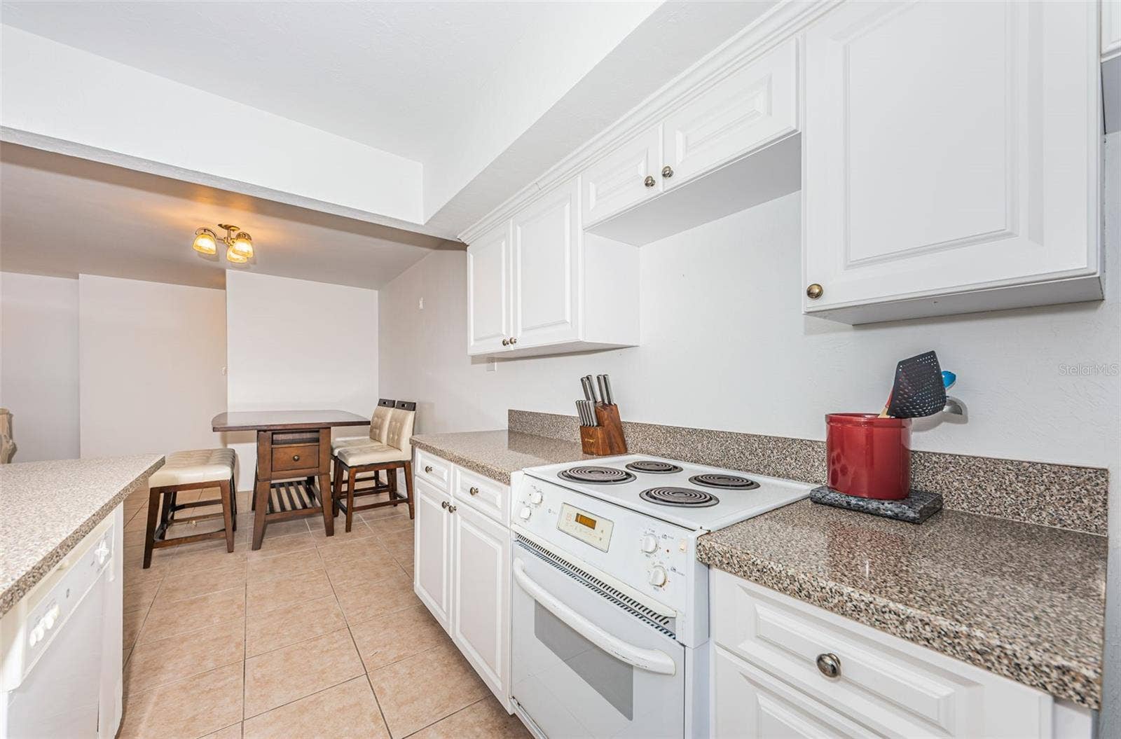 10355 PARADISE BOULEVARD, #711, Treasure Island, FL 33706 10355 PARADISE BOULEVARD, #711, Treasure Island, FL 33706
