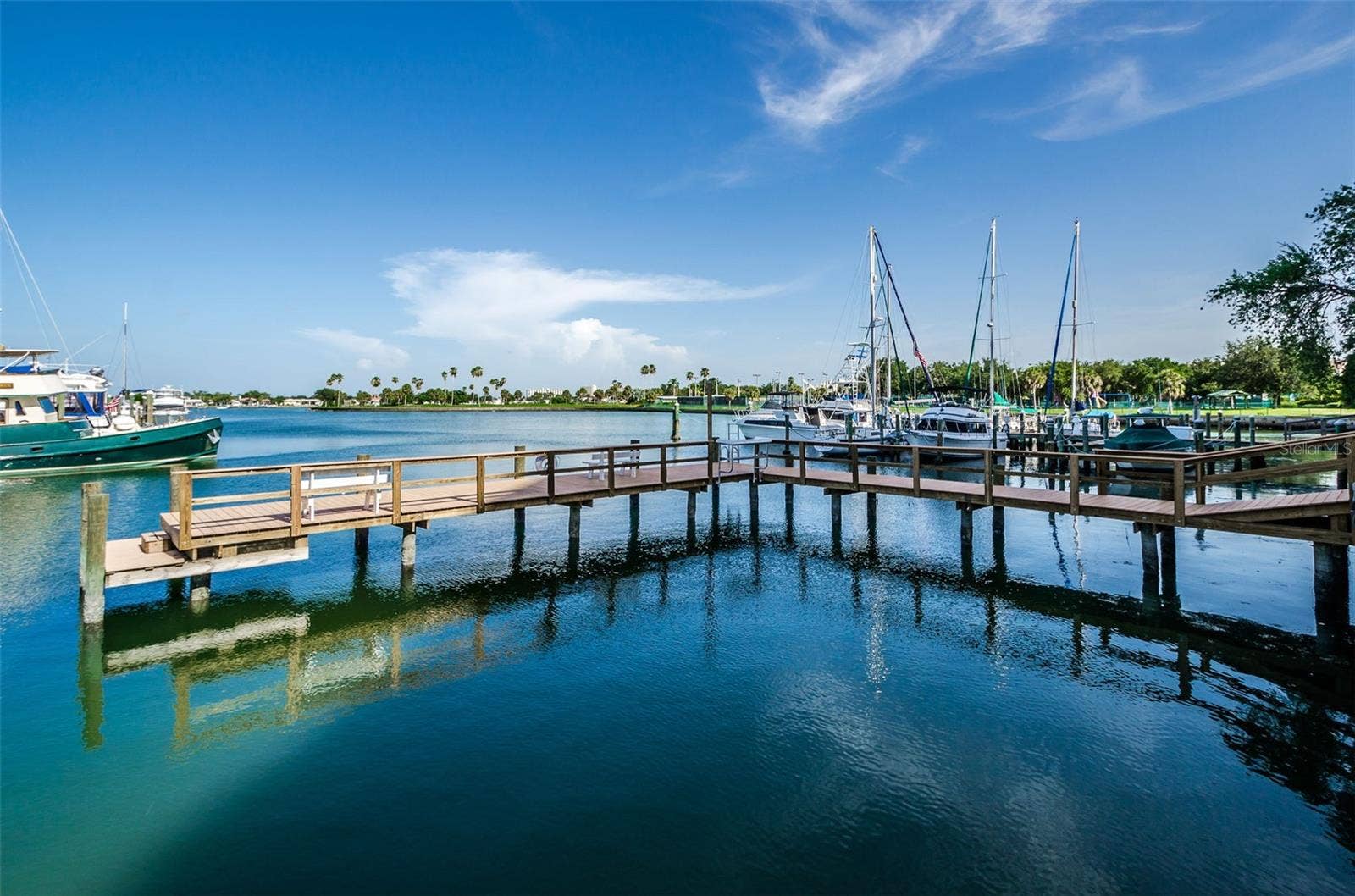10355 PARADISE BOULEVARD, #711, Treasure Island, FL 33706 10355 PARADISE BOULEVARD, #711, Treasure Island, FL 33706