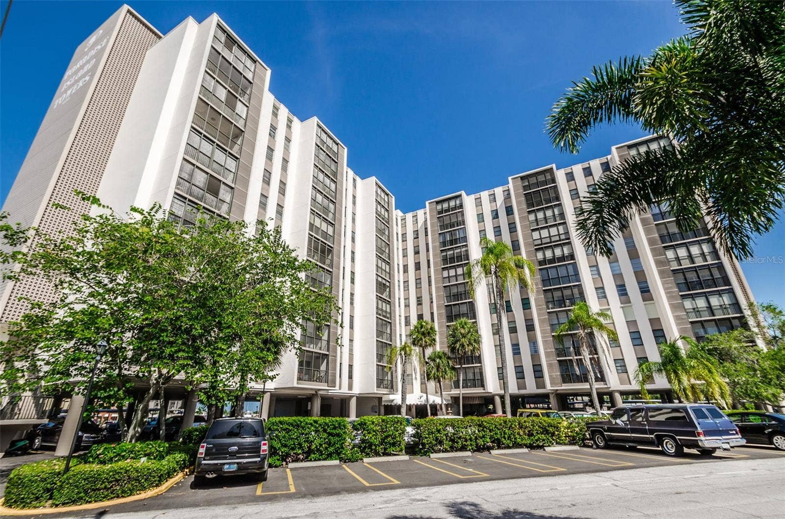 10355 PARADISE BOULEVARD, #711, Treasure Island, FL 33706 10355 PARADISE BOULEVARD, #711, Treasure Island, FL 33706