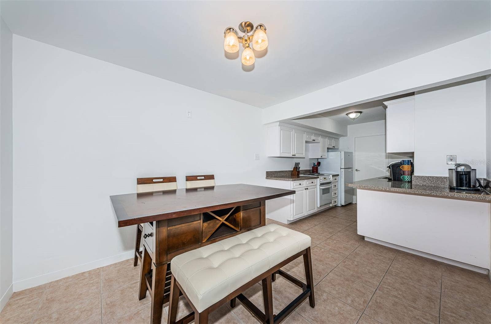 10355 PARADISE BOULEVARD, #711, Treasure Island, FL 33706 10355 PARADISE BOULEVARD, #711, Treasure Island, FL 33706