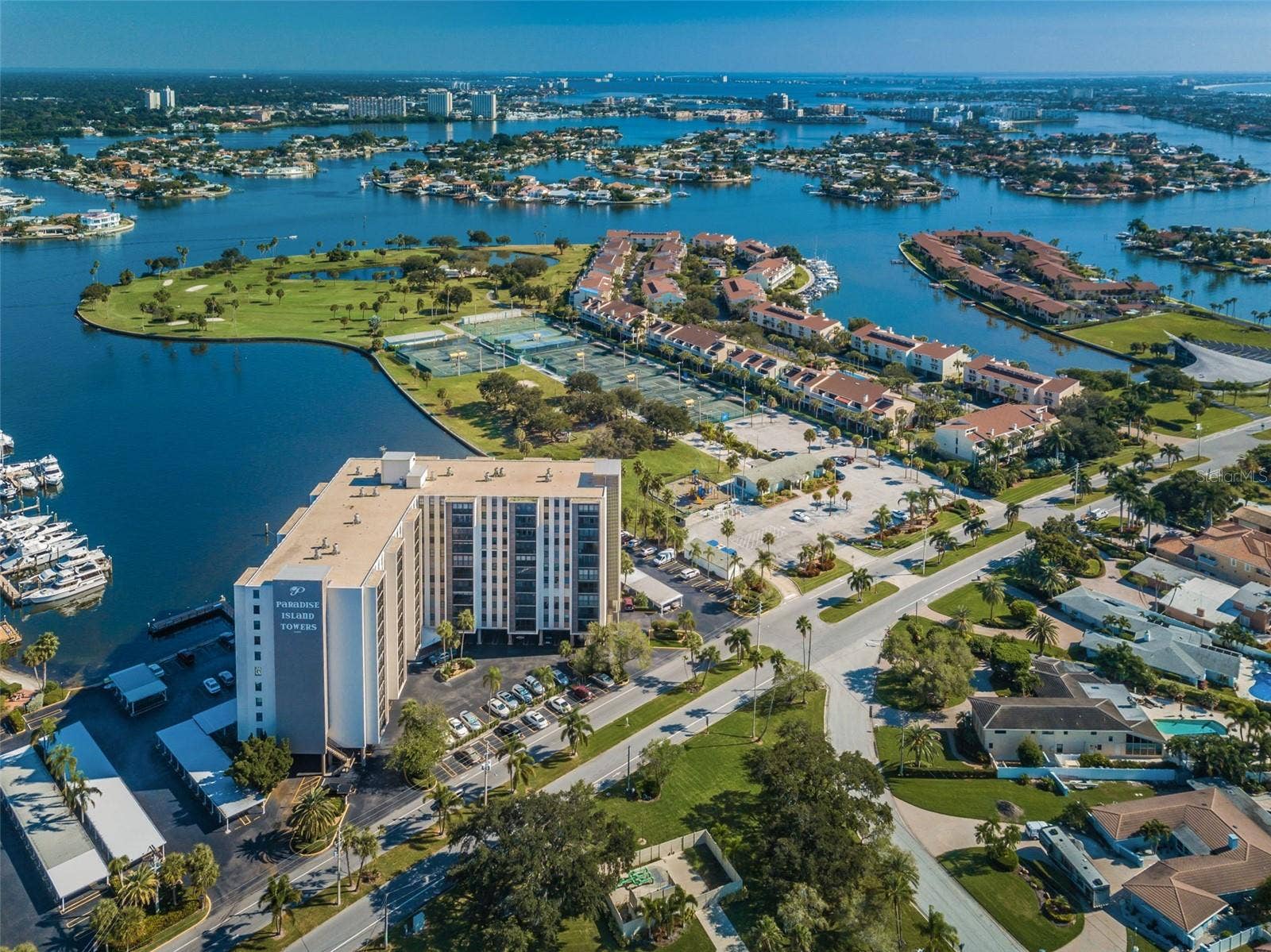 10355 PARADISE BOULEVARD, #711, Treasure Island, FL 33706 10355 PARADISE BOULEVARD, #711, Treasure Island, FL 33706