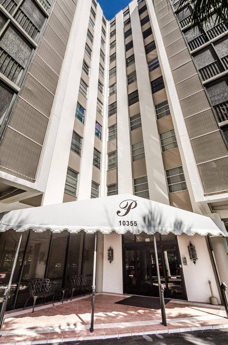 10355 PARADISE BOULEVARD, #711, Treasure Island, FL 33706 10355 PARADISE BOULEVARD, #711, Treasure Island, FL 33706
