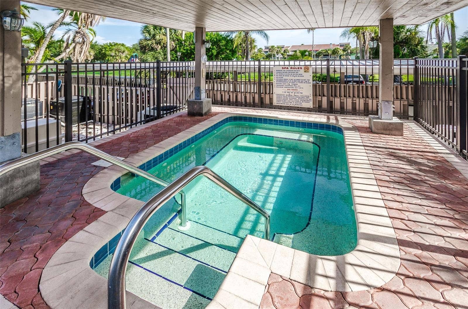 10355 PARADISE BOULEVARD, #711, Treasure Island, FL 33706 10355 PARADISE BOULEVARD, #711, Treasure Island, FL 33706