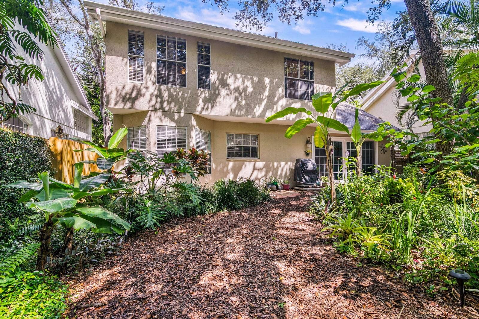 13133 GREENGAGE LANE, Tampa, FL 33612