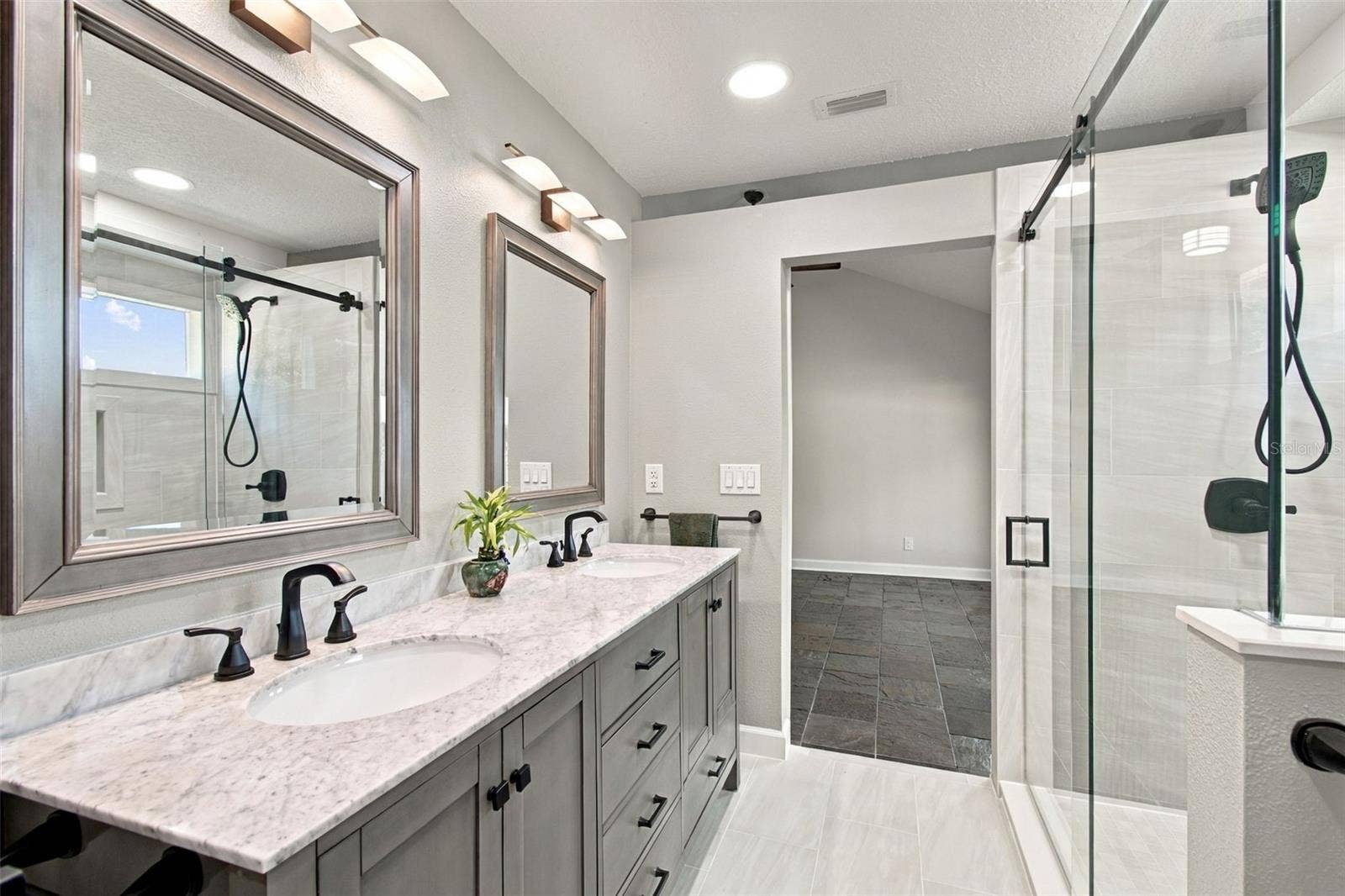 3021 W SITKA STREET, Tampa, FL 33614 3021 W SITKA STREET, Tampa, FL 33614