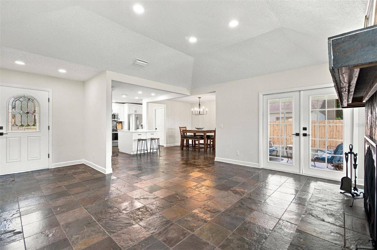 3021 W SITKA STREET, Tampa, FL 33614 3021 W SITKA STREET, Tampa, FL 33614