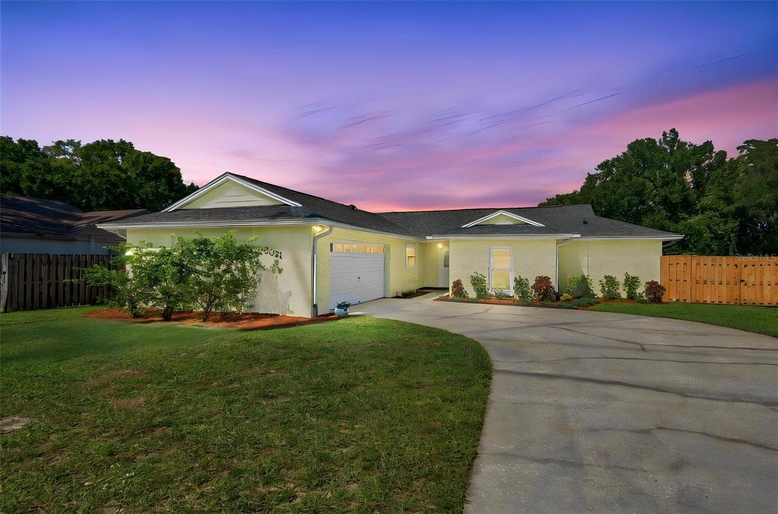 3021 W SITKA STREET, Tampa, FL 33614 Virtual twilight
