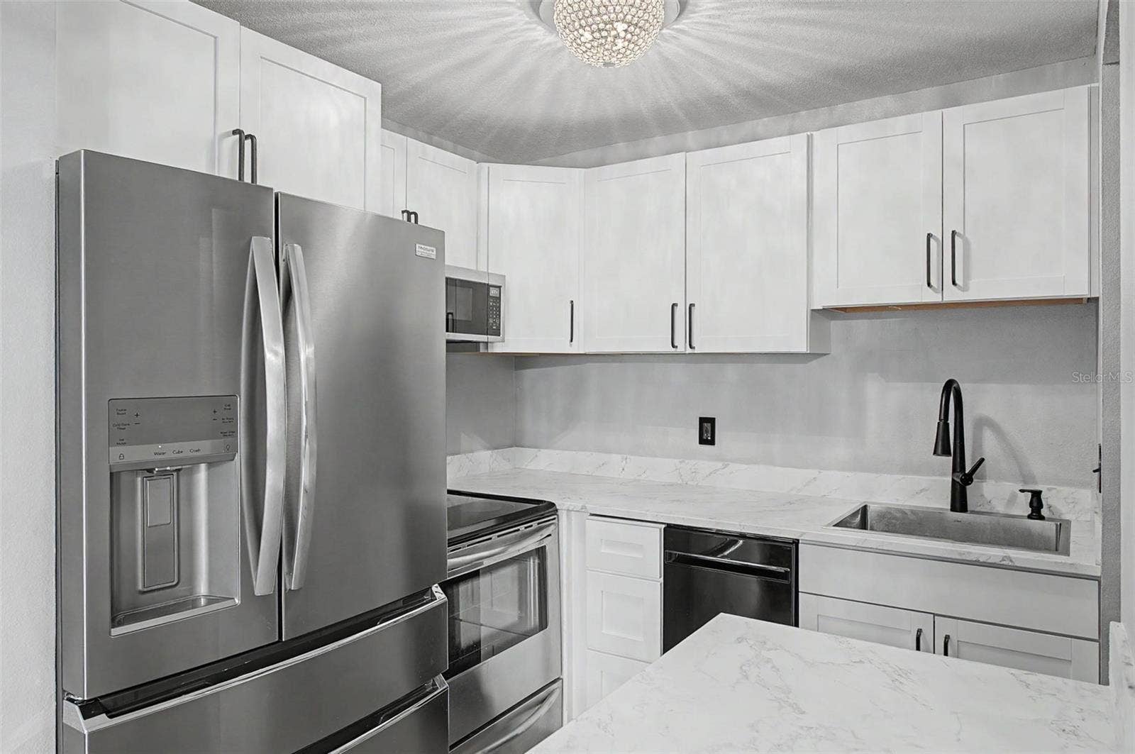 11923 DIETZ DRIVE, #8, Tampa, FL 33626
