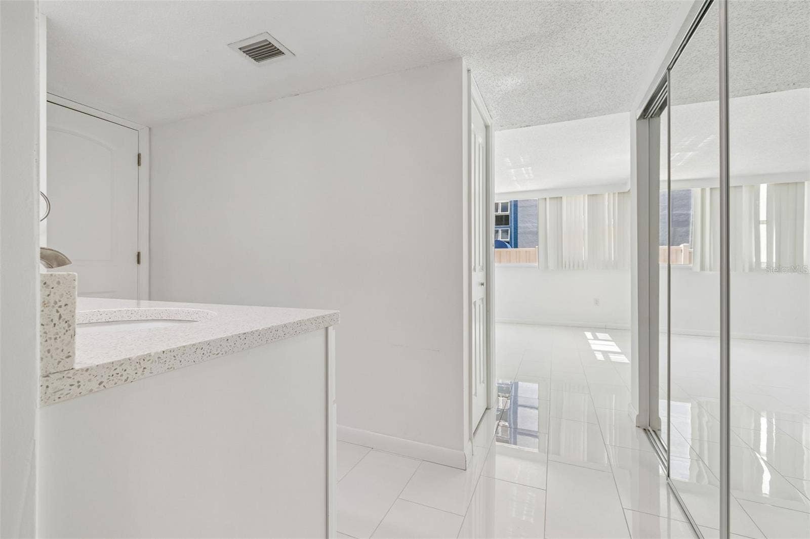 450 TREASURE ISLAND CAUSEWAY, #106, Treasure Island, FL 33706 450 TREASURE ISLAND CAUSEWAY, #106, Treasure Island, FL 33706