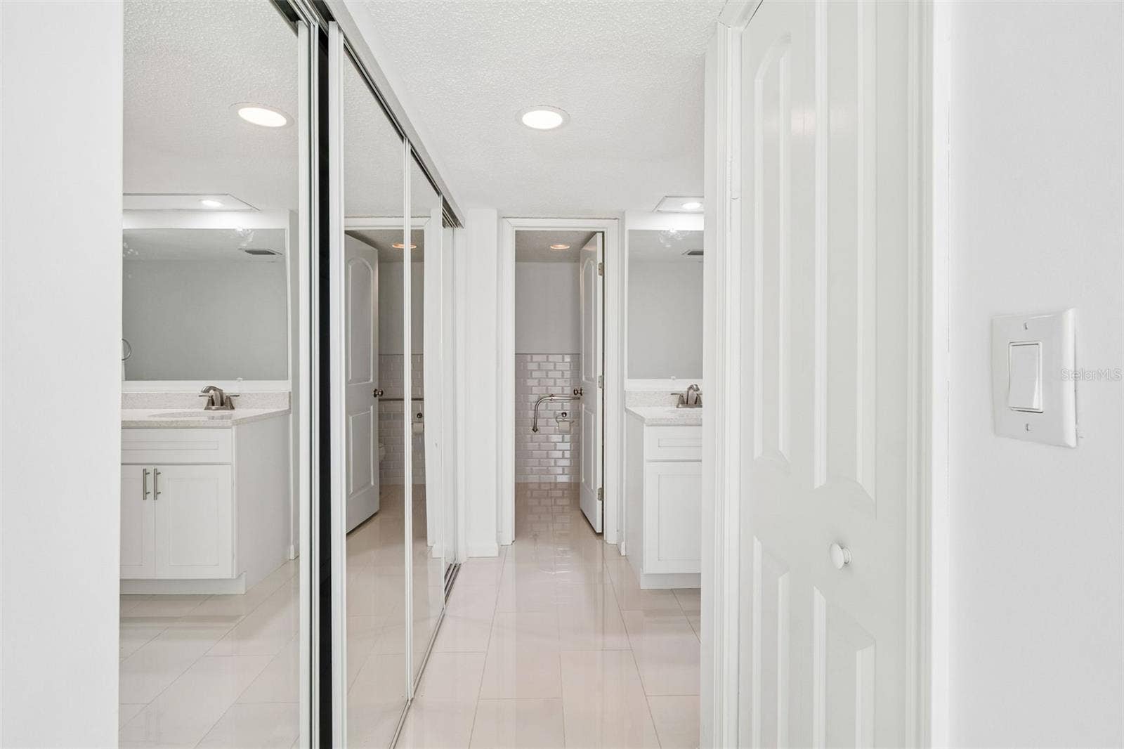 450 TREASURE ISLAND CAUSEWAY, #106, Treasure Island, FL 33706 450 TREASURE ISLAND CAUSEWAY, #106, Treasure Island, FL 33706
